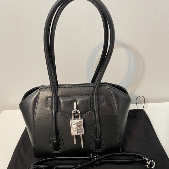 GIVENCHY MINI ANTIGONA LOCK BAG 2021 - Picture 7 of 12